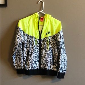 Nike windbreaker women’s S